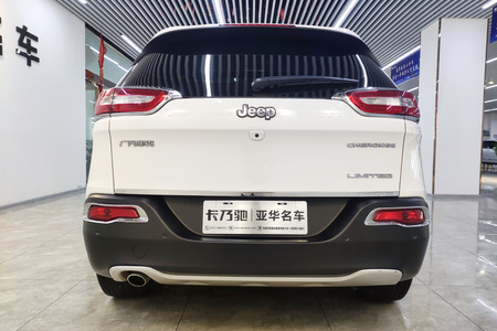 芜湖二手Jeep自由光 2017款 2.0L 两驱 优越版