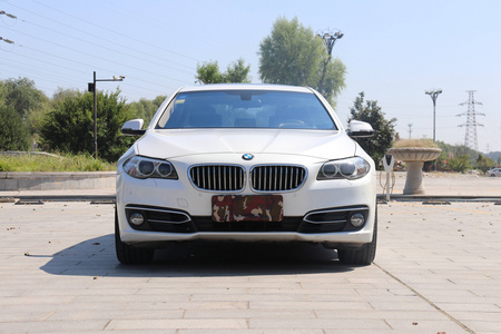 济宁二手宝马5系 2014款 525Li 2.0T 手自一体 风尚设计套装