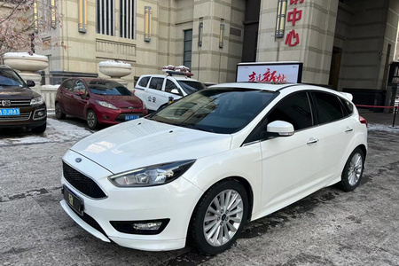 乌鲁木齐二手福特福克斯 2015款 两厢 Ecoboost180 自动 运动型