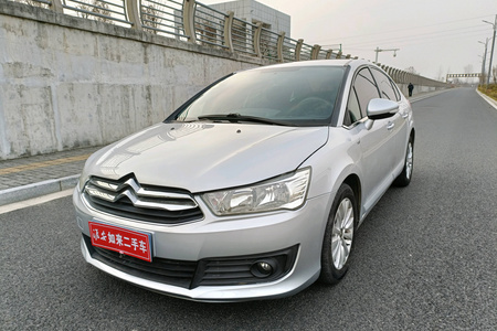 淮安二手雪铁龙世嘉 2012款 三厢 2.0L 自动 品悦型