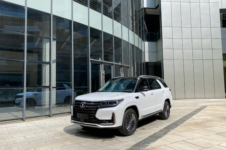 红河二手长安CS95 2021款 2.0T 手自一体 两驱 豪华版 7座