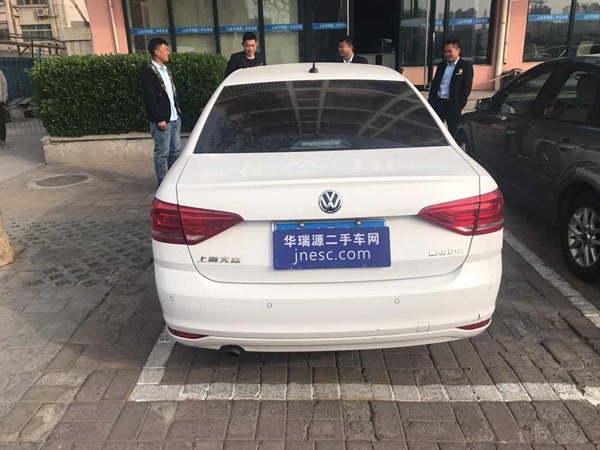 非常新非常实惠的大众朗逸2015款