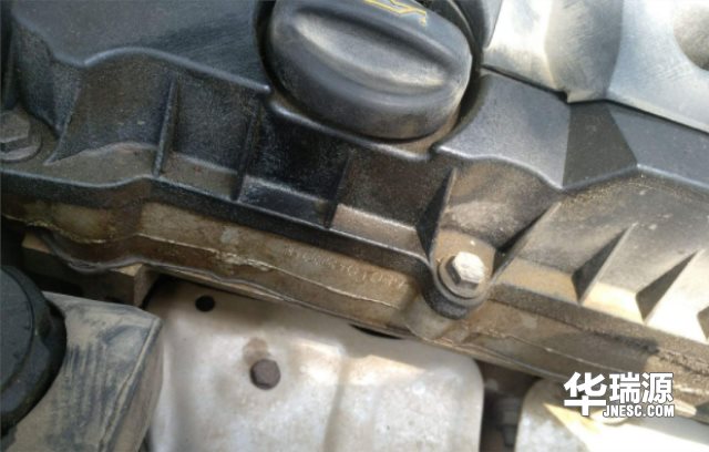 当你购买到二手车气门室盖垫渗油,有什么风险?