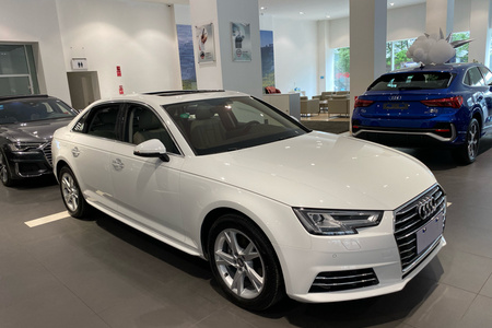 西双版纳二手奥迪A4L 2018款 30周年版 40 TFSI 进取版