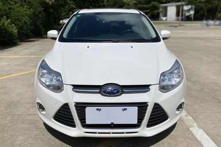 珠海二手福特福克斯 2012款 两厢 1.6L 自动 风尚型